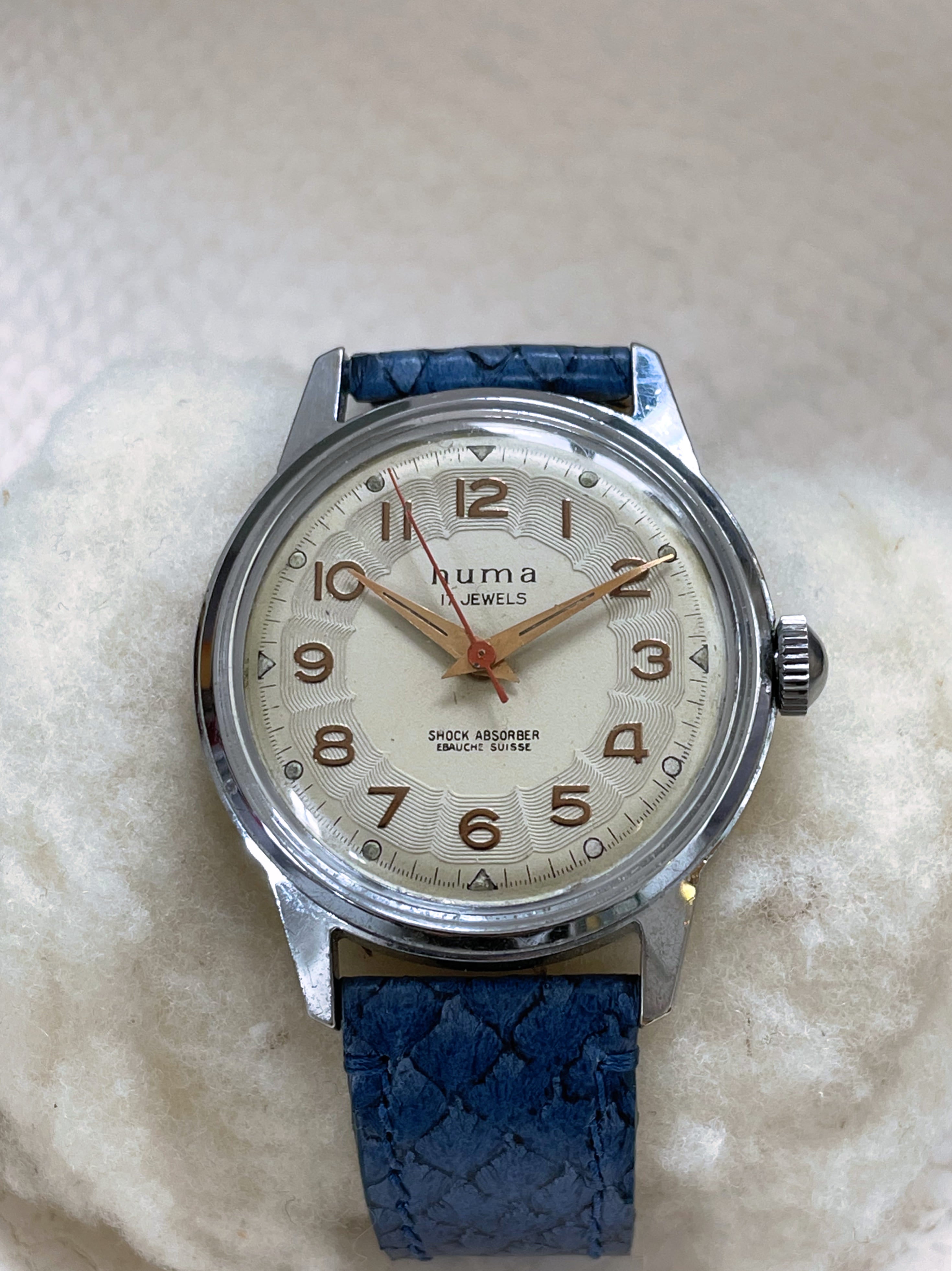 1950 Huma guillochée