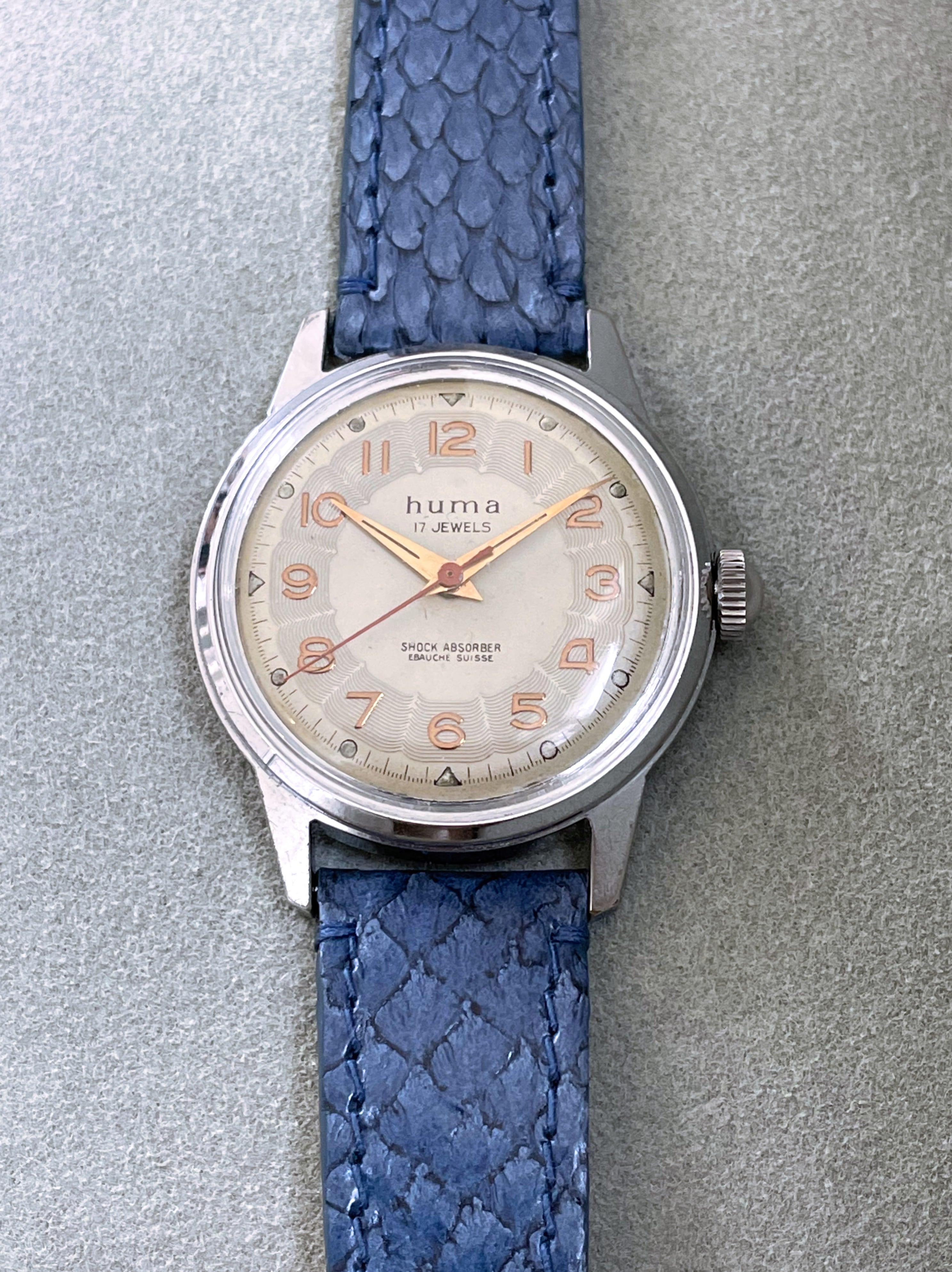 1950 Huma guillochée