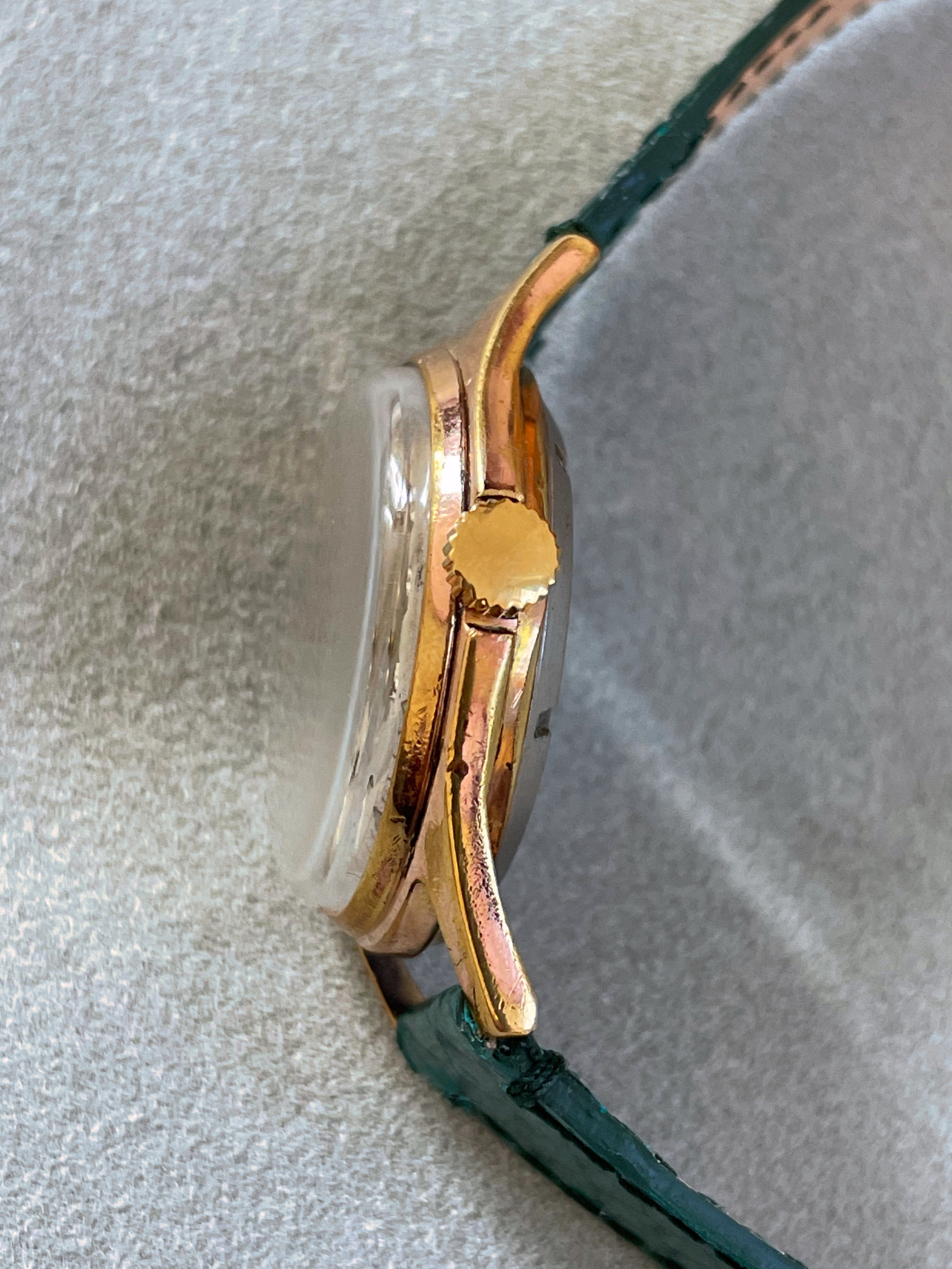 1950 Captis dorée