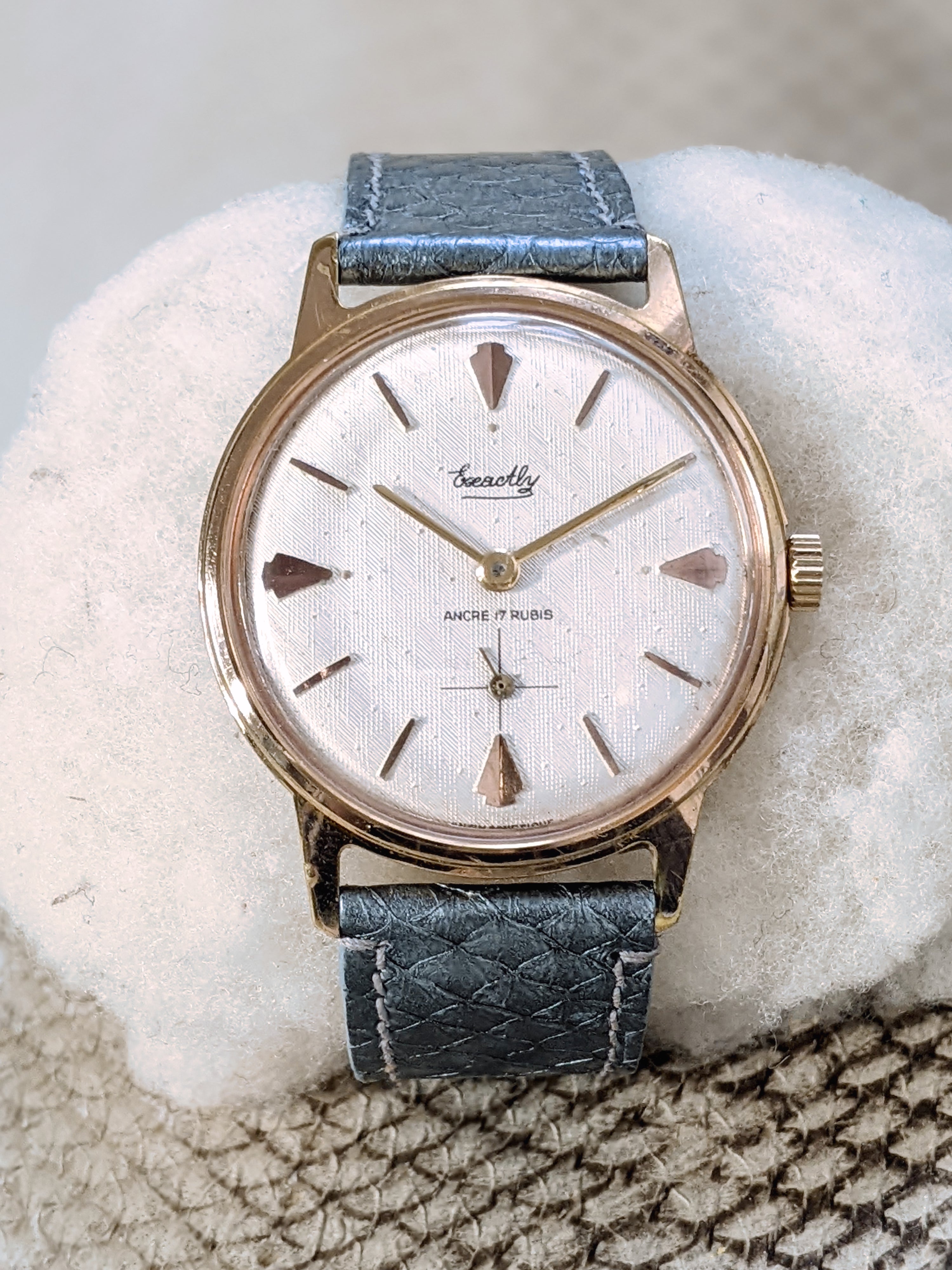 1960 Exactly dorée