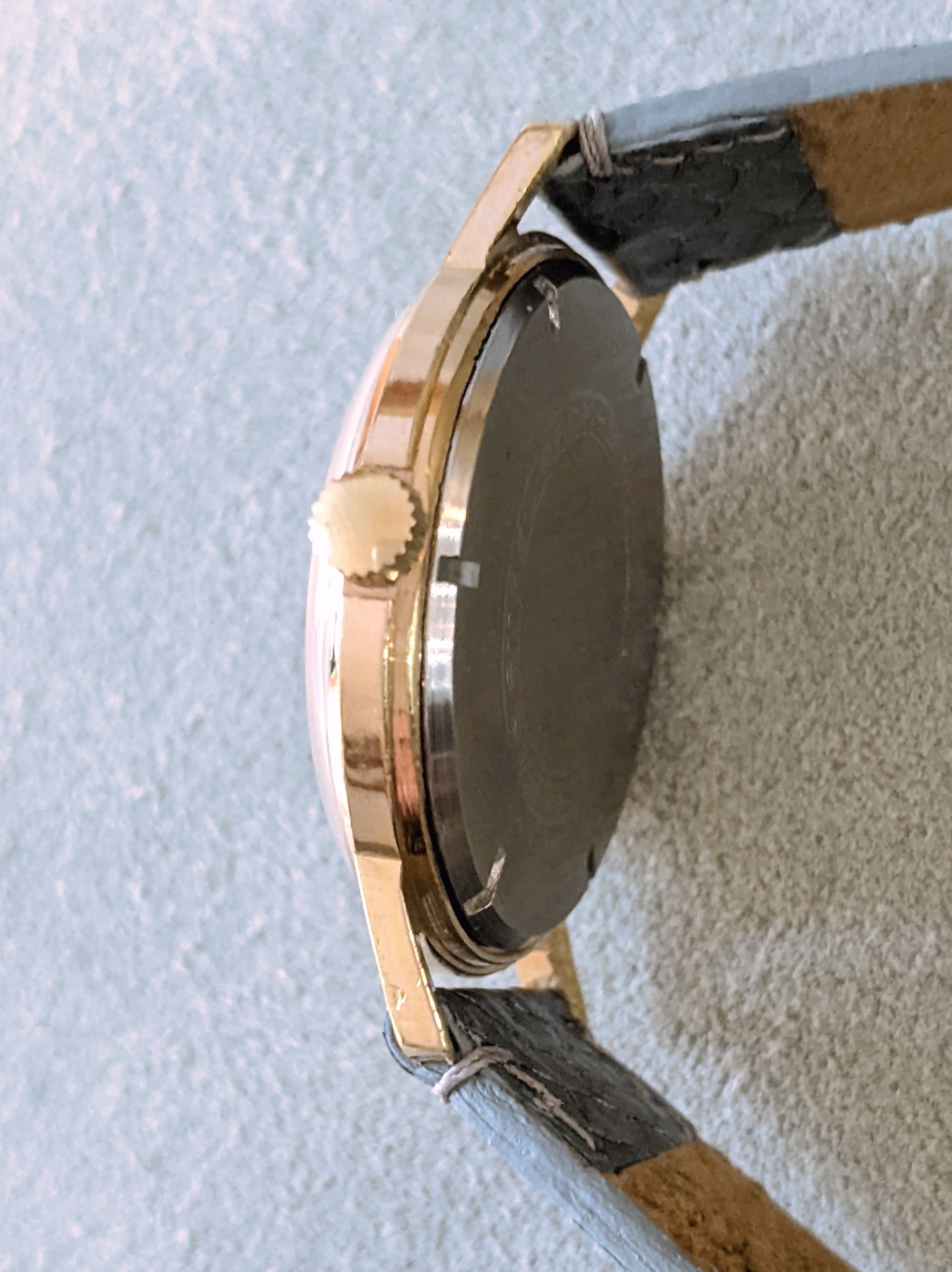 1960 Exactly dorée